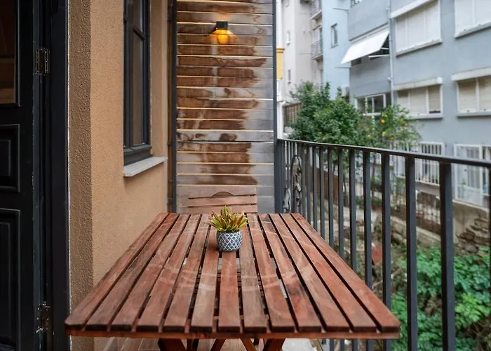 Apartmán Charming 1br Flat With Balcony In Cihangir